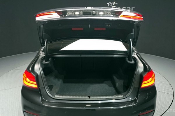 2020 BMW 5 серии с пробегом 52 413 км