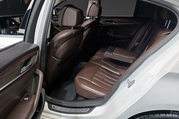 2020 BMW 5 серии с пробегом 132 047 км