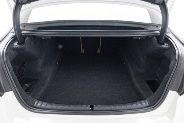 2021 BMW 5 серии с пробегом 48 034 км