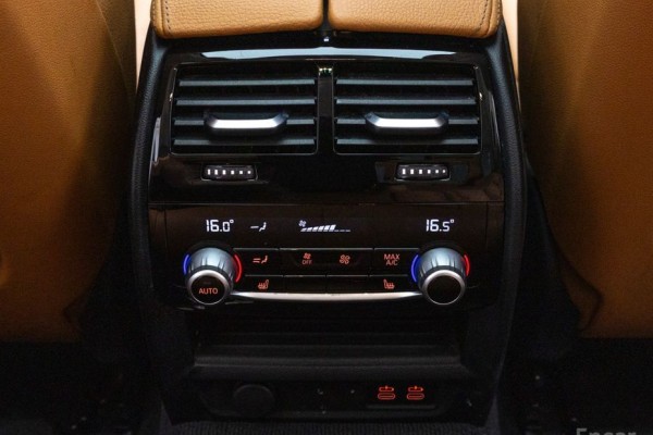 2021 BMW 5 серии с пробегом 48 034 км