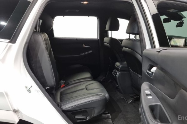 2021 Hyundai Santa Fe с пробегом 50 939 км