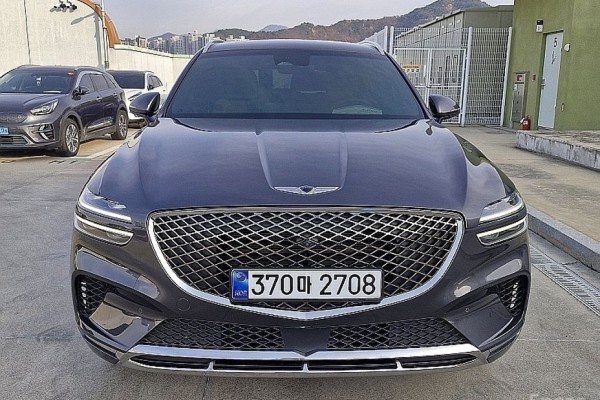 2021 Genesis GV70 с пробегом 59 131 км