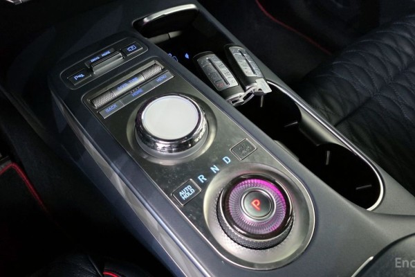 2021 Genesis GV70 с пробегом 85 340 км