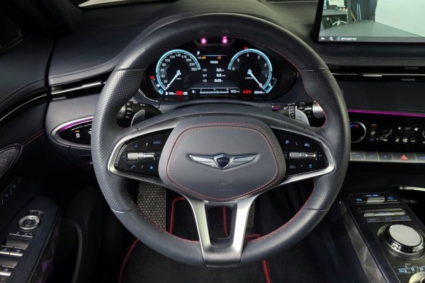 2021 Genesis GV70 с пробегом 85 340 км