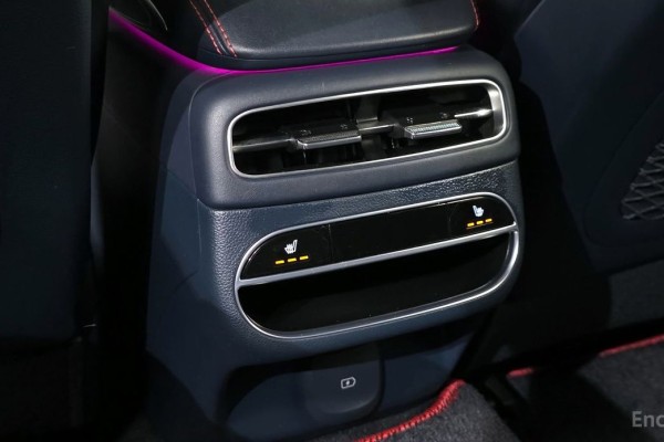 2021 Genesis GV70 с пробегом 85 340 км