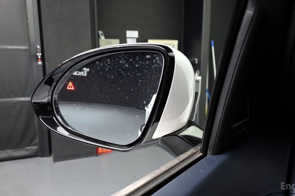 2021 Genesis GV70 с пробегом 85 340 км