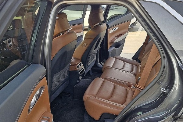 2021 Genesis GV70 с пробегом 59 131 км