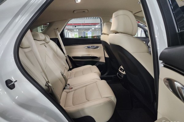 2021 Genesis GV70 с пробегом 49 052 км