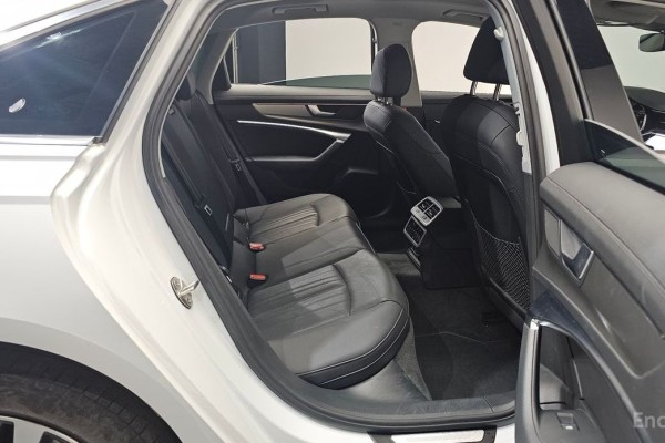 2022 Audi A6 с пробегом 44 161 км