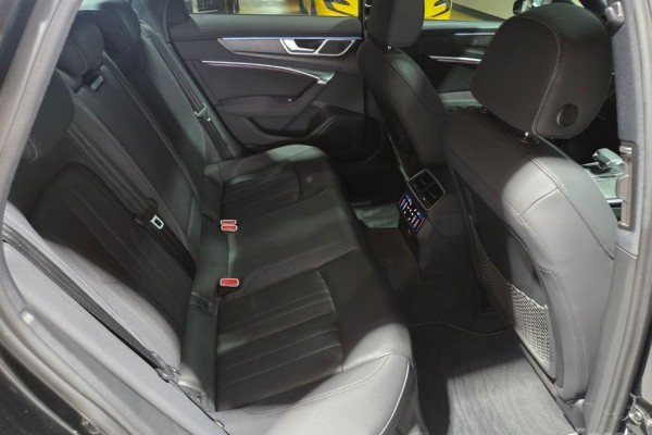 2021 Audi A6 с пробегом 59 919 км