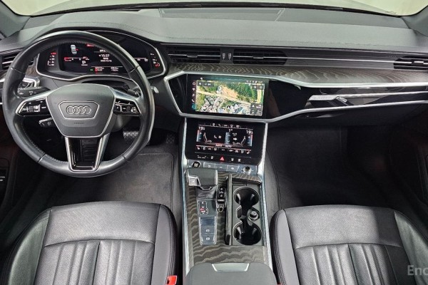 2021 Audi A6 с пробегом 105 413 км