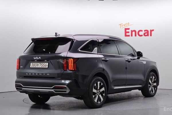 2022 Kia Sorento с пробегом 71 733 км