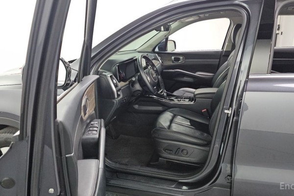 2022 Kia Sorento с пробегом 71 733 км