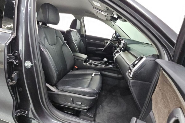 2022 Kia Sorento с пробегом 71 733 км