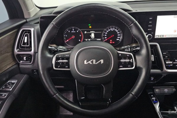 2022 Kia Sorento с пробегом 71 733 км