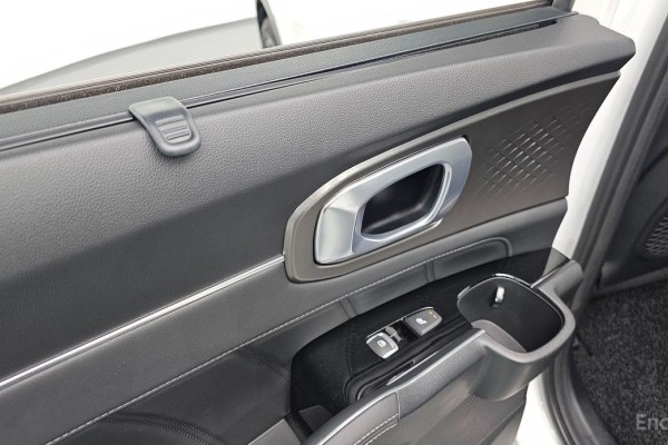 2021 Kia Sorento с пробегом 56 009 км