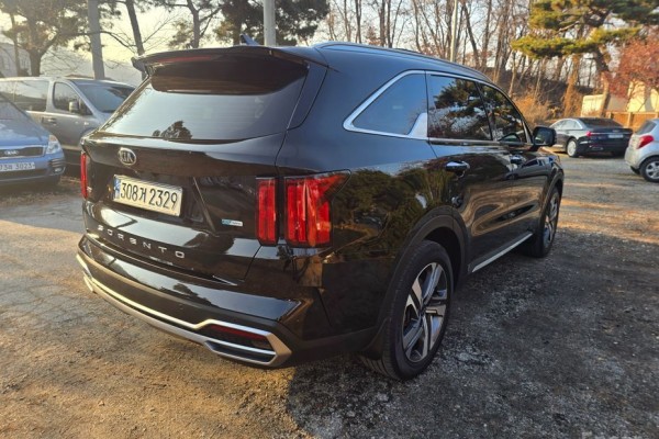 2021 Kia Sorento с пробегом 77 680 км