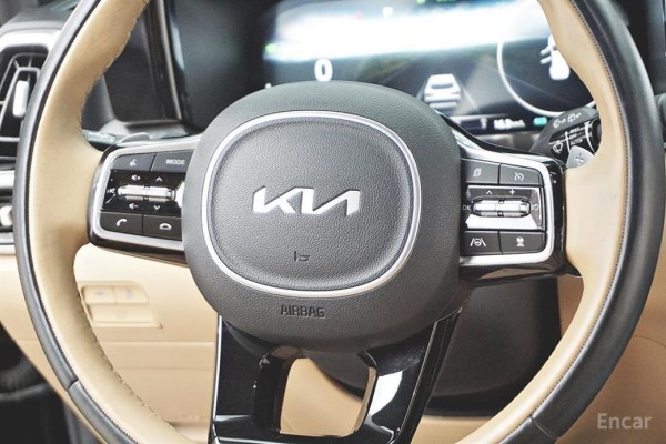 2022 Kia Sorento с пробегом 72 263 км