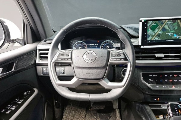 2025 SsangYong Rexton с пробегом 10 057 км