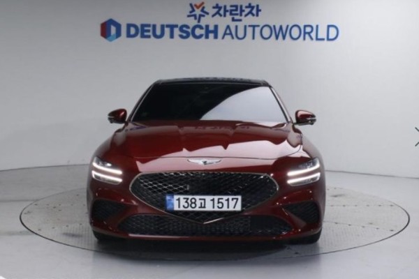 2023 Genesis G70 с пробегом 2 600 км