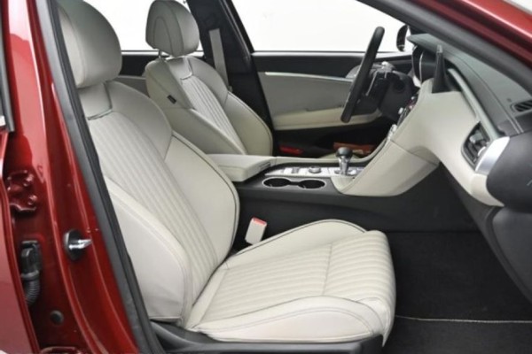 2023 Genesis G70 с пробегом 2 600 км