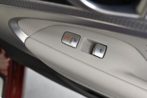 2023 Genesis G70 с пробегом 2 600 км