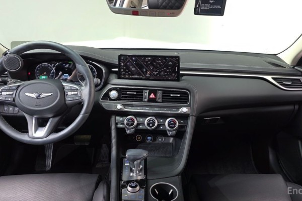 2022 Genesis G70 с пробегом 30 455 км