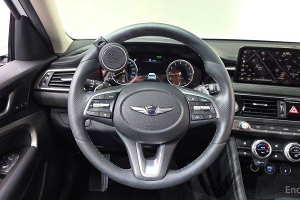 2022 Genesis G70 с пробегом 30 455 км