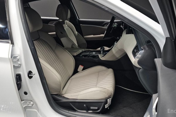 2022 Genesis G70 с пробегом 54 949 км