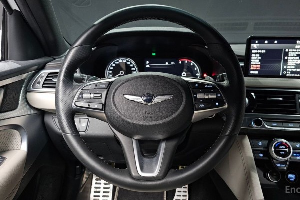 2022 Genesis G70 с пробегом 54 949 км