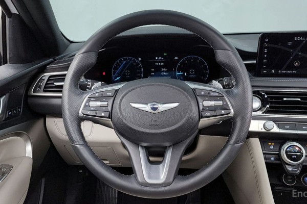 2022 Genesis G70 с пробегом 43 706 км