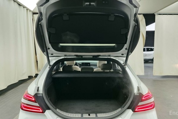 2022 Genesis G70 с пробегом 43 706 км