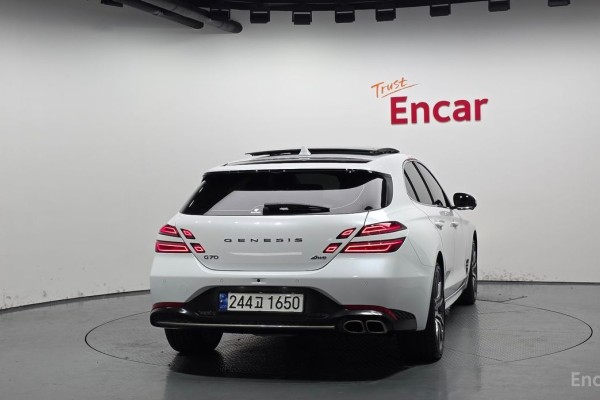 2023 Genesis G70 с пробегом 8 870 км