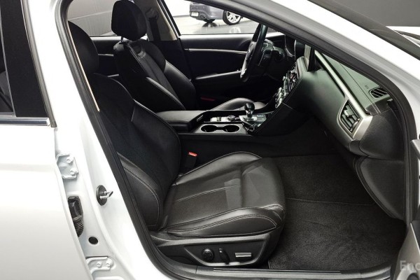 2022 Genesis G70 с пробегом 55 642 км