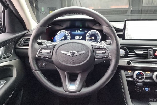 2022 Genesis G70 с пробегом 84 233 км