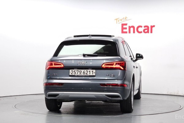 2020 Audi Q5 с пробегом 26 459 км