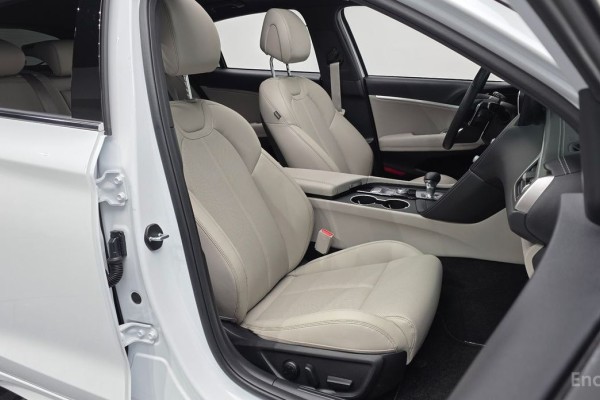 2023 Genesis G70 с пробегом 8 870 км