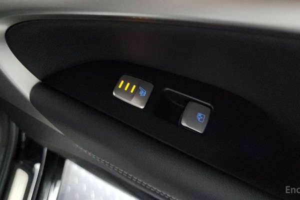 2022 Genesis G70 с пробегом 84 233 км