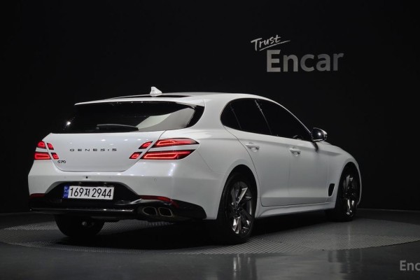 2022 Genesis G70 с пробегом 53 995 км