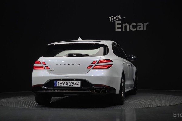 2022 Genesis G70 с пробегом 53 995 км