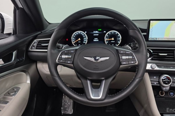 2023 Genesis G70 с пробегом 8 870 км