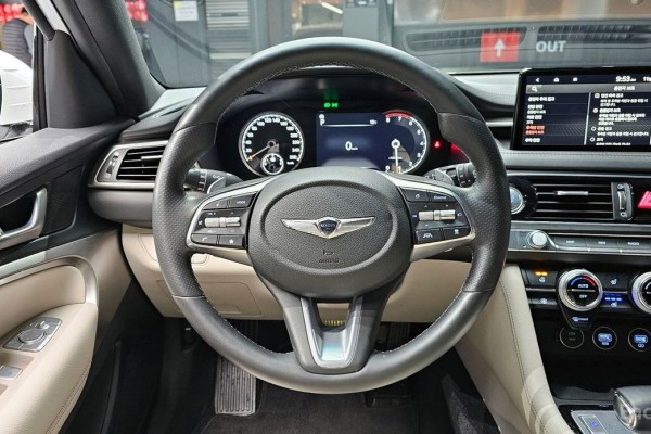 2022 Genesis G70 с пробегом 53 995 км