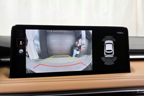 2022 Genesis G70 с пробегом 75 670 км