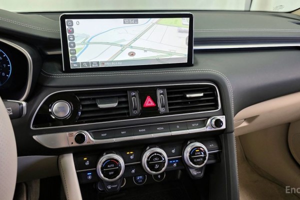 2022 Genesis G70 с пробегом 40 332 км