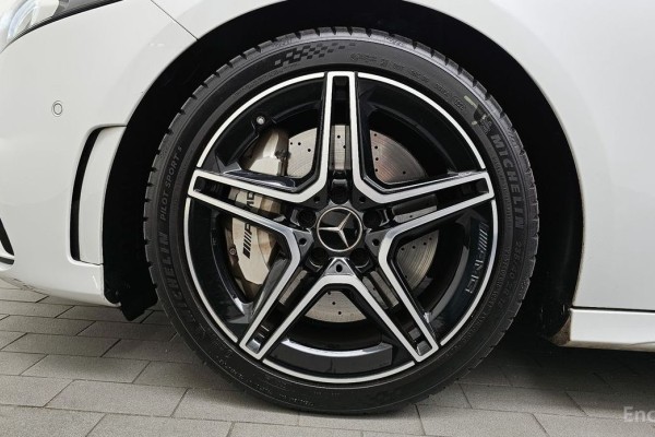 2021 Mercedes-Benz A-Класс с пробегом 63 248 км