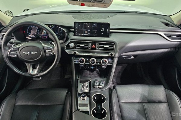 2022 Genesis G70 с пробегом 54 620 км