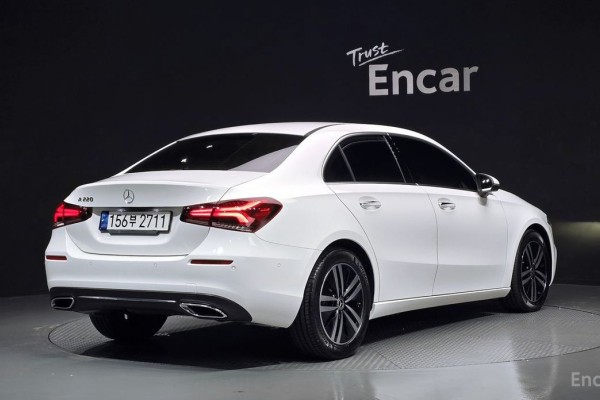 2022 Mercedes-Benz A-Класс с пробегом 56 150 км