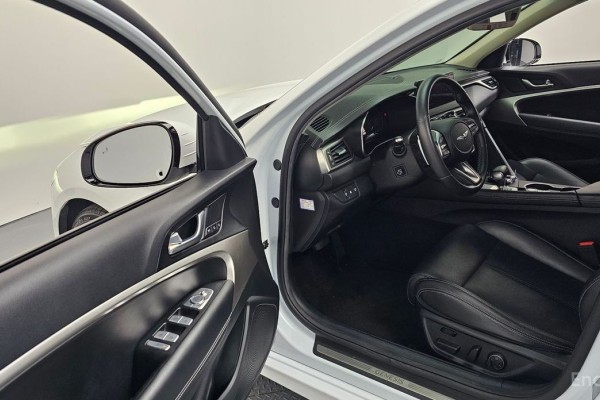 2022 Genesis G70 с пробегом 54 620 км