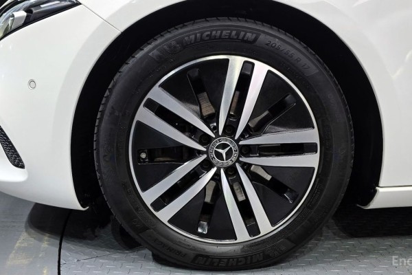 2022 Mercedes-Benz A-Класс с пробегом 56 150 км