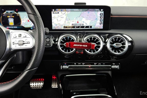 2021 Mercedes-Benz A-Класс с пробегом 63 248 км